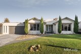 https://images.listonce.com.au/custom/160x/listings/8-northam-street-glen-waverley-vic-3150/177/01783177_img_01.jpg?7gNijkzgmjw