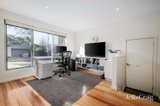 https://images.listonce.com.au/custom/160x/listings/8-northam-street-glen-waverley-vic-3150/177/01783177_img_06.jpg?k_LPfXSq_Uc
