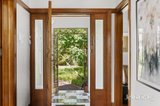 https://images.listonce.com.au/custom/160x/listings/8-oakwood-avenue-brighton-vic-3186/826/01982826_img_02.jpg?TK1QedKpMmo