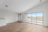 https://images.listonce.com.au/custom/160x/listings/8-oyster-lane-point-lonsdale-vic-3225/924/01860924_img_10.jpg?VcMtoeAq8w8