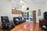 https://images.listonce.com.au/custom/160x/listings/8-paddys-lane-park-orchards-vic-3114/496/01585496_img_07.jpg?p0KUeCz3utY