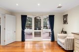 https://images.listonce.com.au/custom/160x/listings/8-paddys-lane-park-orchards-vic-3114/496/01585496_img_08.jpg?RjiKZFhB5ks