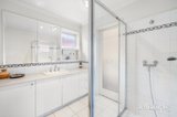 https://images.listonce.com.au/custom/160x/listings/8-panel-street-mitcham-vic-3132/510/01948510_img_08.jpg?BKz0dsBRLYU