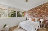 https://images.listonce.com.au/custom/160x/listings/8-park-lane-kew-vic-3101/051/01985051_img_07.jpg?6OEnq-fbf0k
