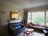 https://images.listonce.com.au/custom/160x/listings/8-parlington-street-canterbury-vic-3126/151/00829151_img_02.jpg?6d3J3MG3PEM