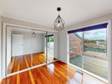 https://images.listonce.com.au/custom/160x/listings/8-paulette-close-st-helena-vic-3088/546/01572546_img_12.jpg?dv-cOgjPQ-M