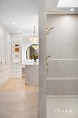 https://images.listonce.com.au/custom/160x/listings/8-peacock-street-brunswick-west-vic-3055/644/01816644_img_15.jpg?o_KUUYXfqhI