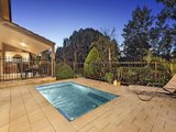 https://images.listonce.com.au/custom/160x/listings/8-pear-court-burwood-east-vic-3151/588/01684588_img_03.jpg?1V56bnRag8I