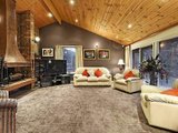 https://images.listonce.com.au/custom/160x/listings/8-pear-court-burwood-east-vic-3151/588/01684588_img_04.jpg?2PA_Hob1In0