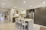 https://images.listonce.com.au/custom/160x/listings/8-pescott-close-burwood-vic-3125/351/00377351_img_07.jpg?Wkibj6SaVX8