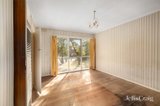https://images.listonce.com.au/custom/160x/listings/8-pickford-street-burwood-east-vic-3151/002/01771002_img_03.jpg?Yqn877IKDUo