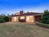 https://images.listonce.com.au/custom/160x/listings/8-pisces-court-lilydale-vic-3140/079/01524079_img_16.jpg?wP-2rNmz9DQ