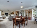 https://images.listonce.com.au/custom/160x/listings/8-plumtree-rise-croydon-hills-vic-3136/413/01525413_img_06.jpg?IZrv_lubQrI