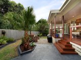 https://images.listonce.com.au/custom/160x/listings/8-plumtree-rise-croydon-hills-vic-3136/413/01525413_img_18.jpg?qn0Z0SVUzB8