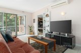 https://images.listonce.com.au/custom/160x/listings/8-prince-edward-avenue-mitcham-vic-3132/627/01123627_img_06.jpg?zSRlNuMrulA