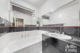 https://images.listonce.com.au/custom/160x/listings/8-princes-court-blackburn-south-vic-3130/627/01741627_img_09.jpg?zBJ6H0L2mUQ