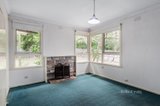 https://images.listonce.com.au/custom/160x/listings/8-quentin-street-forest-hill-vic-3131/965/01625965_img_02.jpg?qZzdW0mok3s