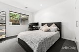 https://images.listonce.com.au/custom/160x/listings/8-rampling-way-nerrina-vic-3350/002/01778002_img_10.jpg?l-BWVK3BlWw