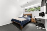 https://images.listonce.com.au/custom/160x/listings/8-rampling-way-nerrina-vic-3350/002/01778002_img_11.jpg?Q9i-OGsoPNI