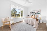 https://images.listonce.com.au/custom/160x/listings/8-ramsay-court-mount-martha-vic-3934/066/01649066_img_11.jpg?myiWSho4cNE