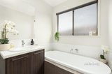 https://images.listonce.com.au/custom/160x/listings/8-rebellion-place-ballarat-east-vic-3350/836/01247836_img_14.jpg?S3vV2fAilgU