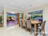 https://images.listonce.com.au/custom/160x/listings/8-regent-avenue-mooroolbark-vic-3138/783/01525783_img_07.jpg?8GC-97rxq70