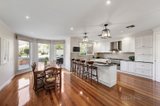 https://images.listonce.com.au/custom/160x/listings/8-renwick-street-glen-iris-vic-3146/016/00543016_img_04.jpg?-igUMhALSXo