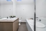 https://images.listonce.com.au/custom/160x/listings/8-richmond-circuit-mulgrave-vic-3170/324/01916324_img_04.jpg?VMG15SEeSWQ