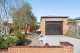 https://images.listonce.com.au/custom/160x/listings/8-rix-street-herne-hill-vic-3218/991/01649991_img_02.jpg?4GAqiv-03io