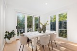 https://images.listonce.com.au/custom/160x/listings/8-robb-street-essendon-vic-3040/530/01601530_img_07.jpg?EAZQRyMWbDk