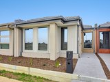 https://images.listonce.com.au/custom/160x/listings/8-rockbank-walk-armstrong-creek-vic-3217/841/01966841_img_09.jpg?OZCugWBjiac