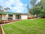 https://images.listonce.com.au/custom/160x/listings/8-rollington-drive-ringwood-vic-3134/121/00621121_img_13.jpg?LPy-KoppIxo