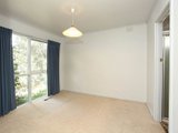 https://images.listonce.com.au/custom/160x/listings/8-rollington-drive-ringwood-vic-3134/418/00620418_img_06.jpg?tyfzWgy6w7w