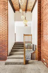 https://images.listonce.com.au/custom/160x/listings/8-rotherwood-street-richmond-vic-3121/698/00691698_img_10.jpg?ry4VniTgwkc