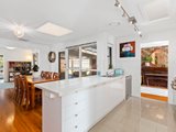 https://images.listonce.com.au/custom/160x/listings/8-saintfield-street-lara-vic-3212/381/01552381_img_13.jpg?_QIJVi8OreE