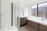 https://images.listonce.com.au/custom/160x/listings/8-sefton-grange-mount-martha-vic-3934/093/01970093_img_08.jpg?R6E6Fe484fU
