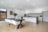 https://images.listonce.com.au/custom/160x/listings/8-selwyn-court-mulgrave-vic-3170/237/01680237_img_04.jpg?5NWjxNOR-zA