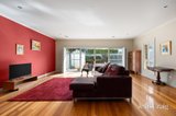 https://images.listonce.com.au/custom/160x/listings/8-severn-street-newport-vic-3015/975/01974975_img_02.jpg?Cse25vrLq-o