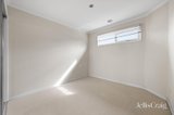 https://images.listonce.com.au/custom/160x/listings/8-severn-street-newport-vic-3015/975/01974975_img_10.jpg?iN1lBeV5guA
