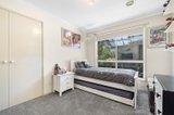 https://images.listonce.com.au/custom/160x/listings/8-shari-drive-delacombe-vic-3356/467/00858467_img_07.jpg?TGpqiI6rcOM