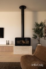 https://images.listonce.com.au/custom/160x/listings/8-sharp-street-northcote-vic-3070/216/01981216_img_23.jpg?9zemZ2j5mi8