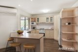 https://images.listonce.com.au/custom/160x/listings/8-silver-birch-close-croydon-north-vic-3136/468/00709468_img_07.jpg?cQ9NOZRLEM8