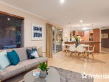 https://images.listonce.com.au/custom/160x/listings/8-snowgum-drive-kilsyth-south-vic-3137/411/01526411_img_08.jpg?JVK6IR9hLP0