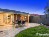 https://images.listonce.com.au/custom/160x/listings/8-snowgum-drive-kilsyth-south-vic-3137/411/01526411_img_14.jpg?LSnFDbsHkqE