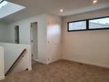 https://images.listonce.com.au/custom/160x/listings/8-soderlund-drive-doncaster-vic-3108/689/01582689_img_08.jpg?X6CRzi4gs-Y