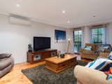 https://images.listonce.com.au/custom/160x/listings/8-songbird-avenue-chirnside-park-vic-3116/643/01524643_img_03.jpg?qYVtamfHdUM