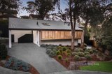 https://images.listonce.com.au/custom/160x/listings/8-strickland-court-greensborough-vic-3088/058/01622058_img_21.jpg?eDoTn8WqKr0