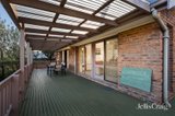 https://images.listonce.com.au/custom/160x/listings/8-struan-avenue-mooroolbark-vic-3138/852/01974852_img_03.jpg?vtsHwfuCxbQ