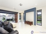 https://images.listonce.com.au/custom/160x/listings/8-sunnyside-way-cairnlea-vic-3023/319/01202319_img_11.jpg?_sm-zr12QdA