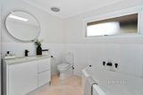 https://images.listonce.com.au/custom/160x/listings/8-swain-court-heathmont-vic-3135/608/01604608_img_11.jpg?4IPH31Y_Aak